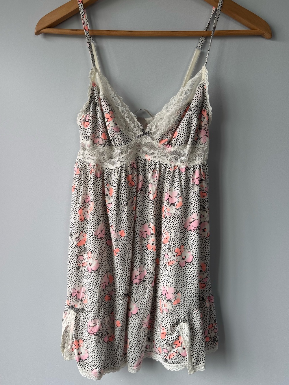 (XS) Victoria secret Floral Lace Trim Chemise Nightdress - Pink Floral